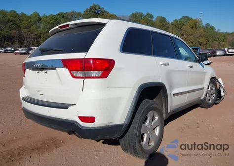 2012 Jeep Grand Cherokee Laredo z USA, uszkodzony, nr VIN 1C4RJEAG4CC261065